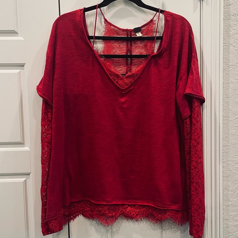 We The Free Woman’s Red Top /Blouse Red Lace Long Sleeves/Racerback,Size:Medium